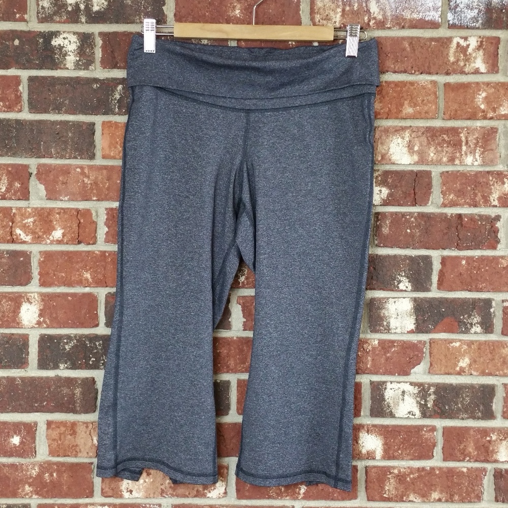 Old Navy Active Blue Fitted Capri Yoga Leggings